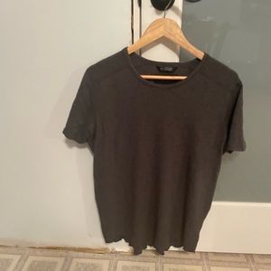 Wings and horns mens t shirt size large in charcoal. Great shape